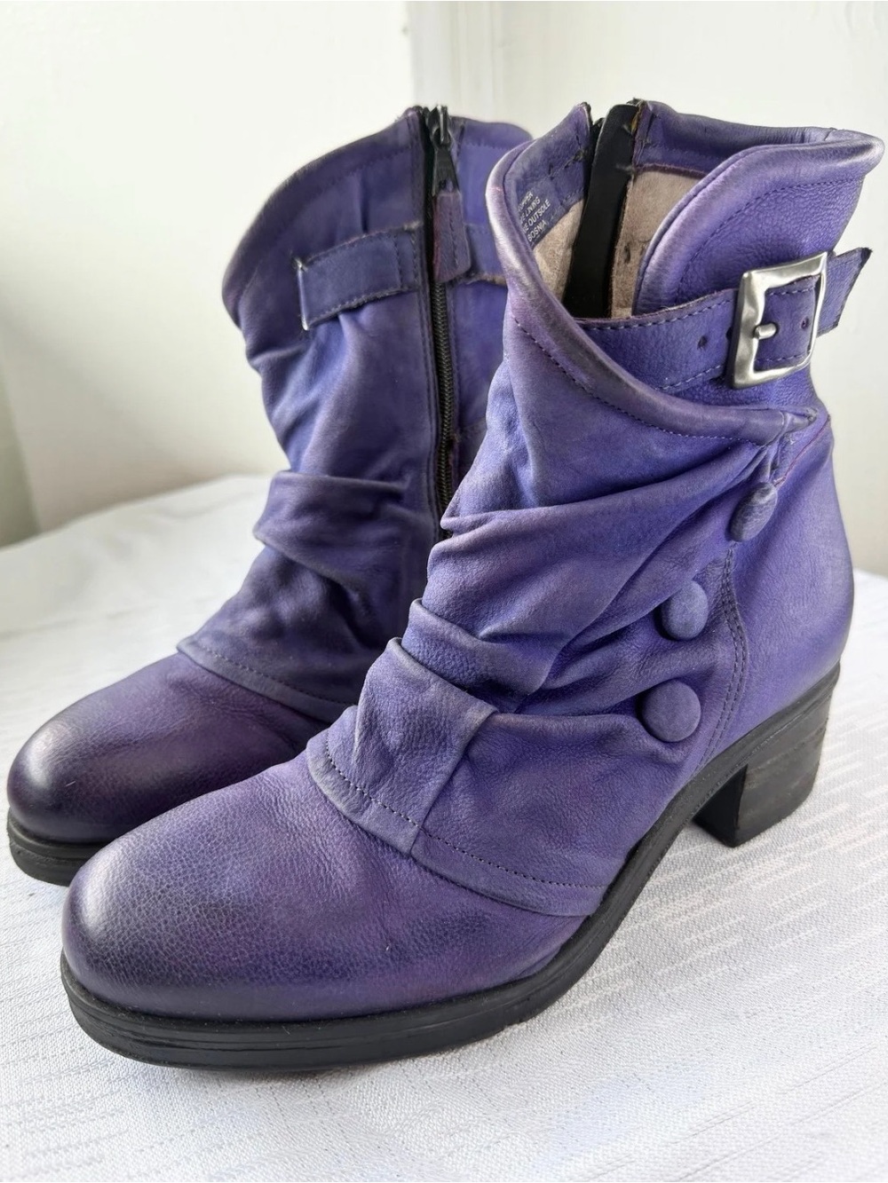 Miz Mooz Purple Leather Ankle Boots Women’s Size 40 EU / US 9-9.5 Made in Bosnia